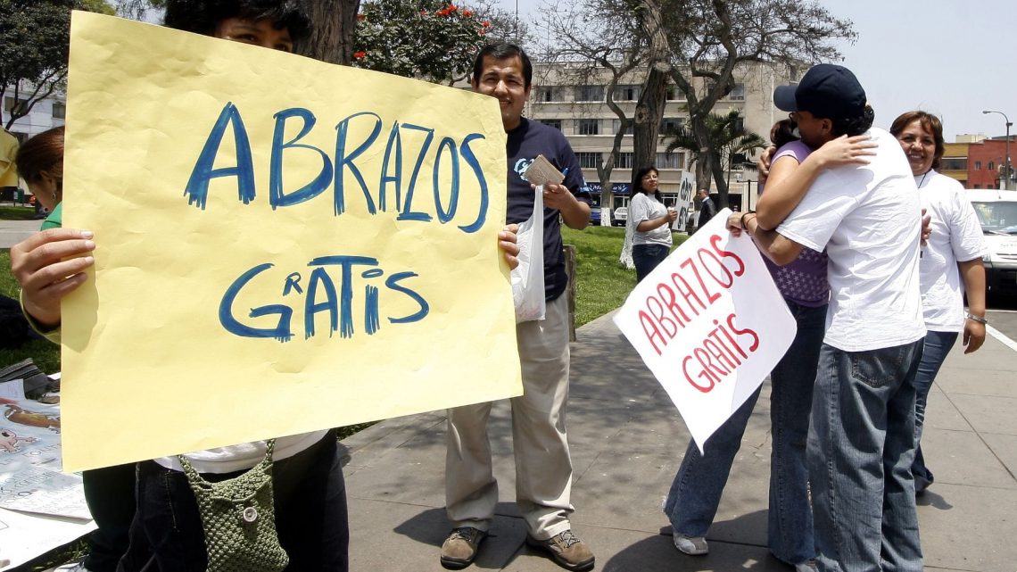 Abrazos y sonrisas gratis Abrazos y sonrisas gratis
